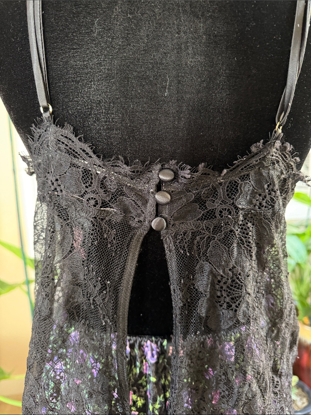 VS Floral Lace Camisole and Short Set - Picture 4 of 11
